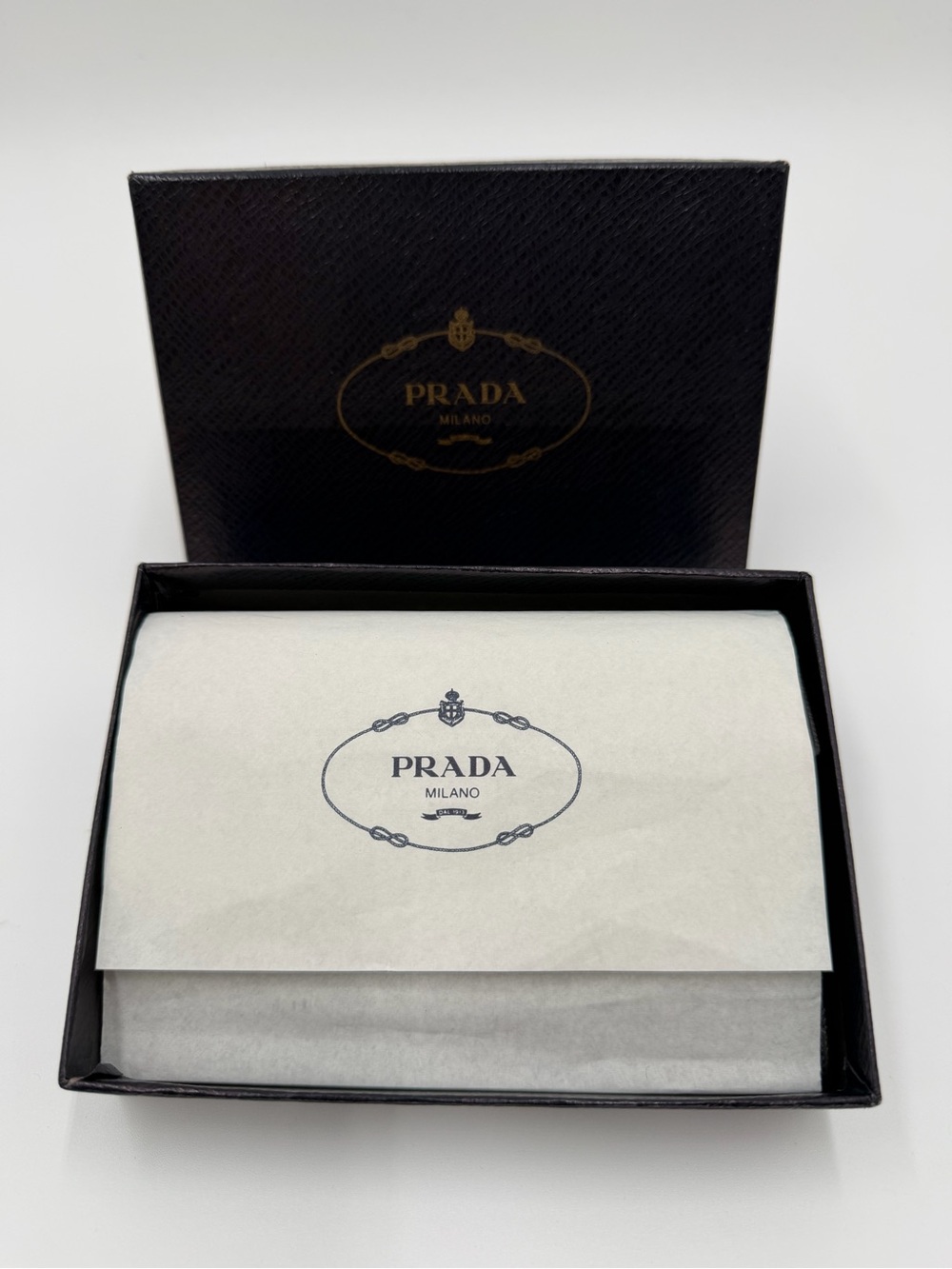 Prada Black Saffiano Leather Compact Wallet with Gold Logo New In Box w/COA - Picture 2 of 14